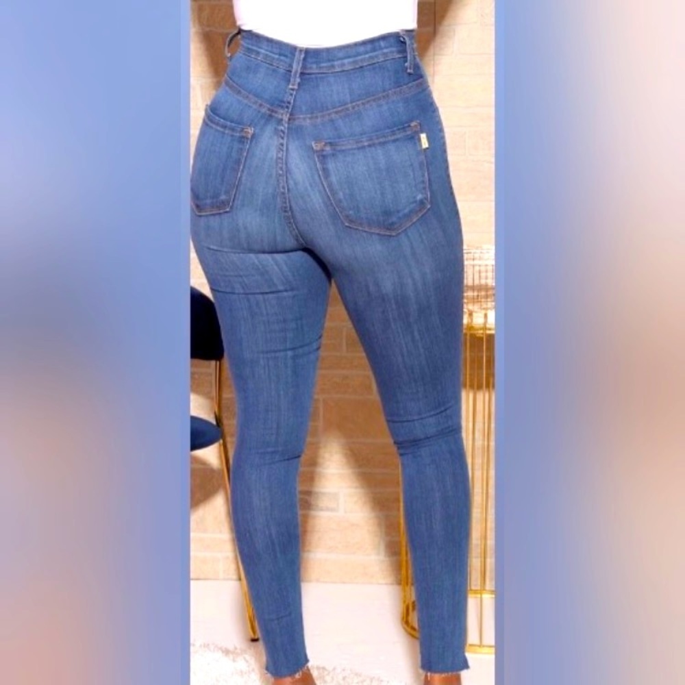 High Rise Jeans - Picture 2 of 3